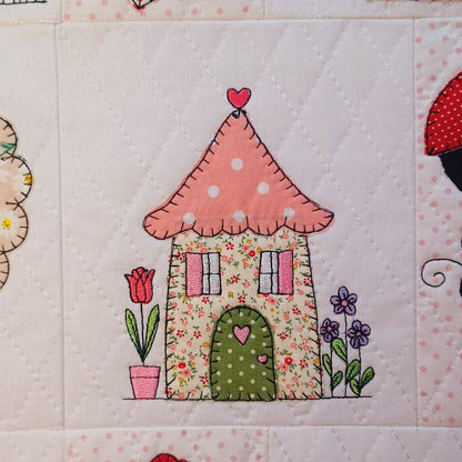 EW522 - Applique Country Cottages Quilt