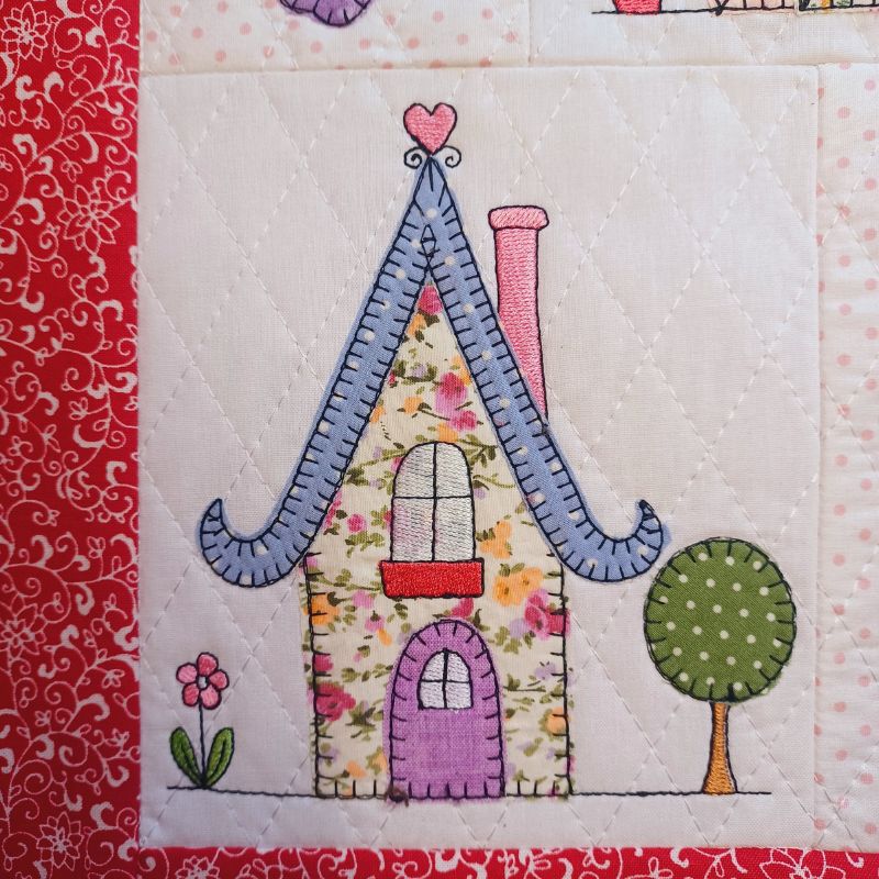 EW522 - Applique Country Cottages Quilt