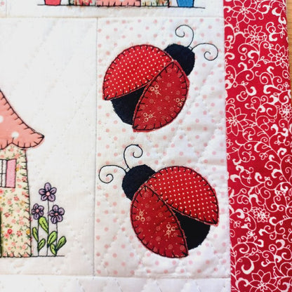 EW522 - Applique Country Cottages Quilt