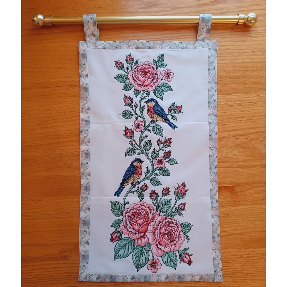 EW533 - Bluebirds & Roses Wall Hanger