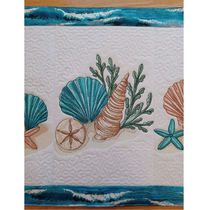 EW534 - Seaside Treasures Table Runner