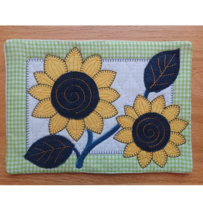 EW544 - ITH Sunflower and Denim Mug Rugs