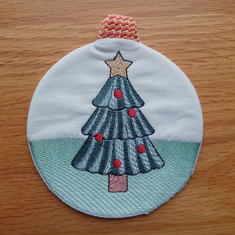 EW549 – ITH Christmas Bauble Coasters