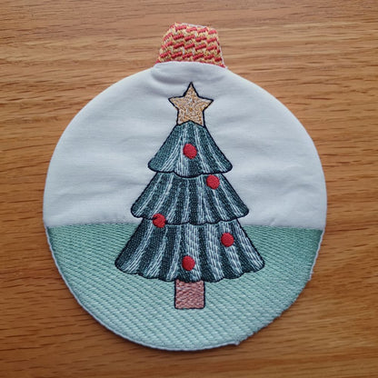 EW549 – ITH Christmas Bauble Coasters