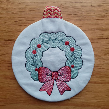 EW549 – ITH Christmas Bauble Coasters