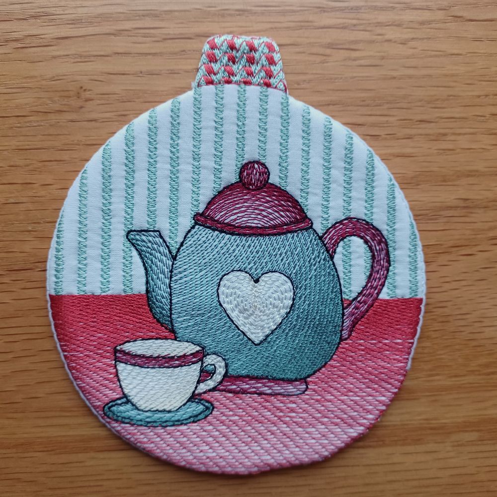 EW549 – ITH Christmas Bauble Coasters