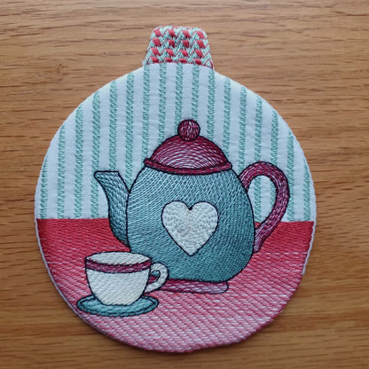 EW549 – ITH Christmas Bauble Coasters