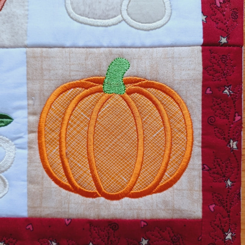 EW550 - ITH House Mini Quilt September Collectable