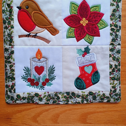 EW553 - ITH House Mini Quilt December Collectable