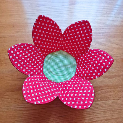 EW559 - ITH Echo Quilted Flower Bowls
