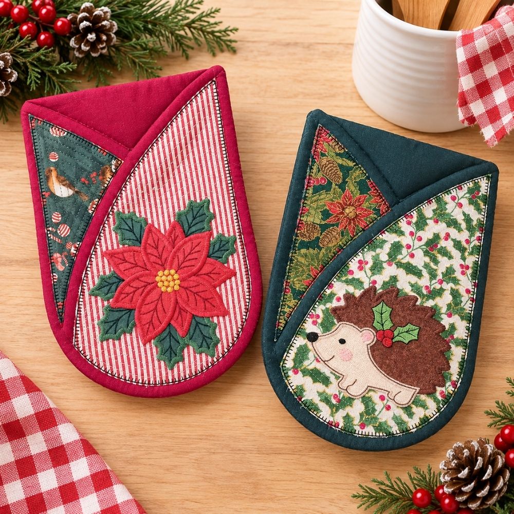 EW561 – ITH Festive Quilted Oven Mitts