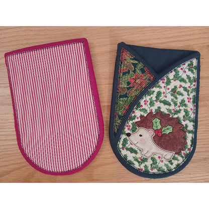 EW561 – ITH Festive Quilted Oven Mitts