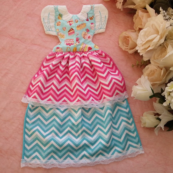 EWC135 - Alice Towel Topper