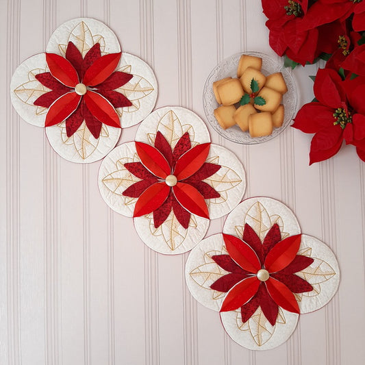 EWC156 3D ITH Poinsettia Table Topper