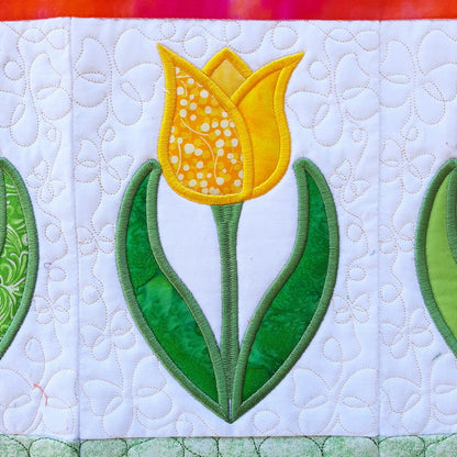 EWC164 IHQ Tulip Table Runner