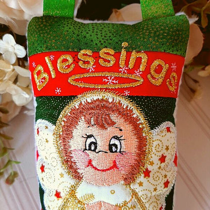 EWC196  ITH Angel Door Hanger
