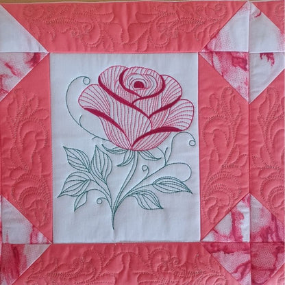 EWC283 - Summer Rose Table Runner