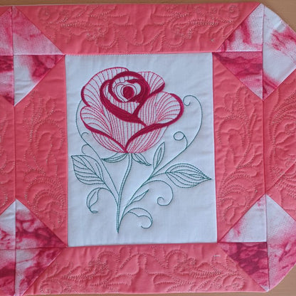 EWC283 - Summer Rose Table Runner
