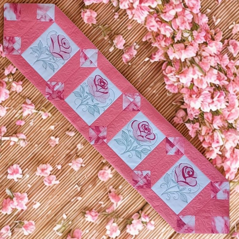 EWC283 - Summer Rose Table Runner