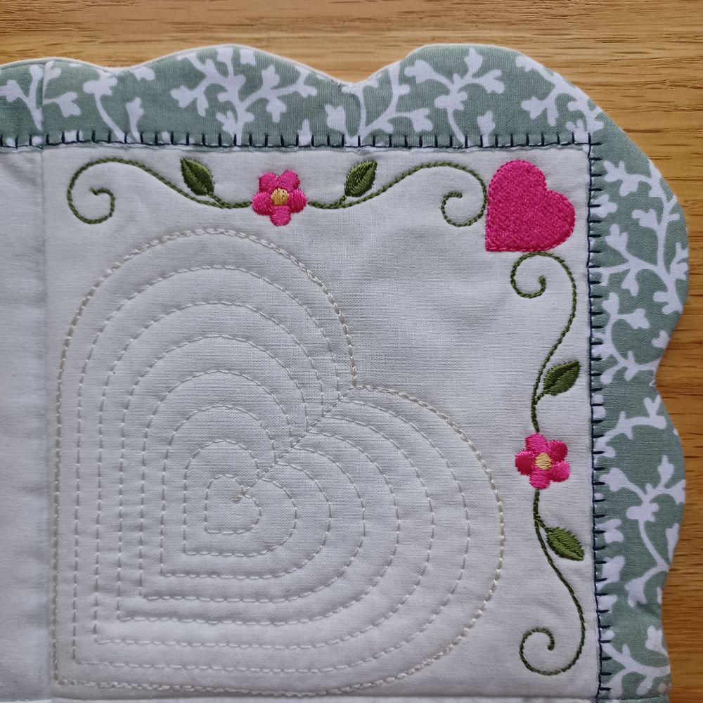 EWC290 – Country Table Topper