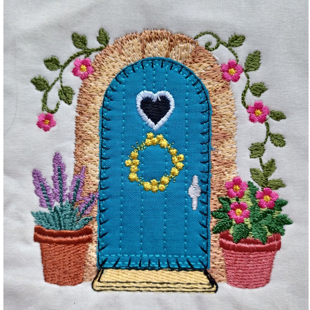EWC290 – Country Table Topper