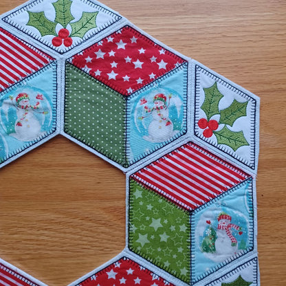 EWC292 - Applique Wreath