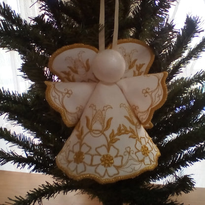 EWV095 - Country Christmas Angel