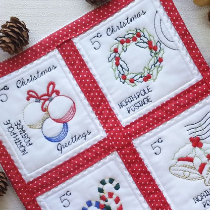 EWV152  ITH Santa Post Mini Quilt