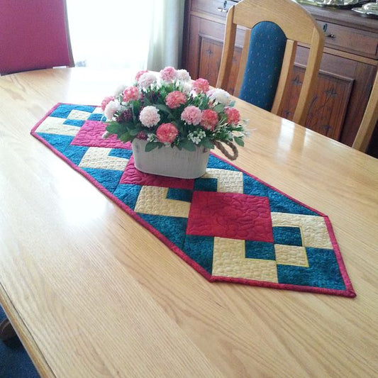 EWV162  Holly table Runner