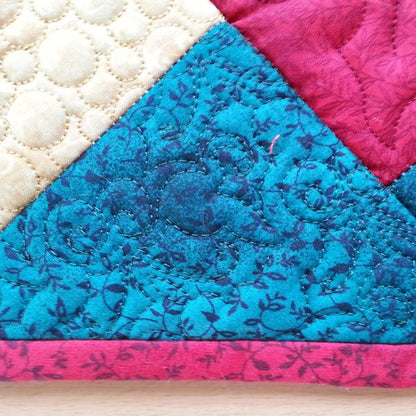 EWV162  Holly table Runner