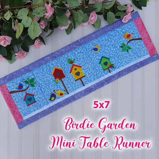 EWV189  Birdie Garden Miniature Table Runner