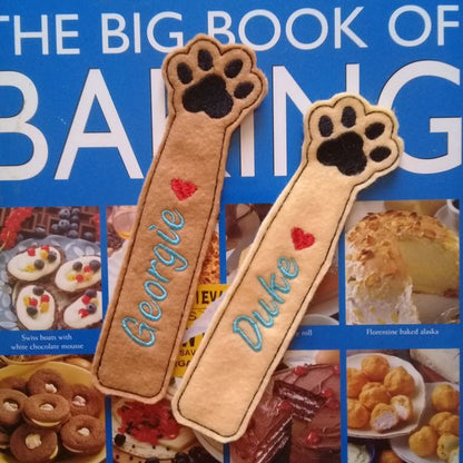 EWV192  ITH Paw Bookmark