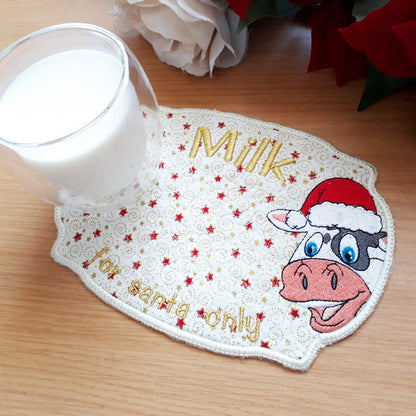 EWV205 - Santa’s Crumb Catcher and Milk Rug