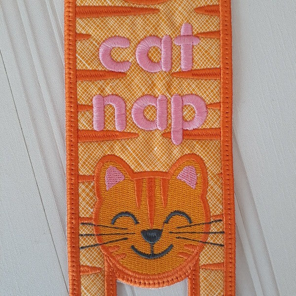 EWV214  ITH Nap Time Critter Door Hangers