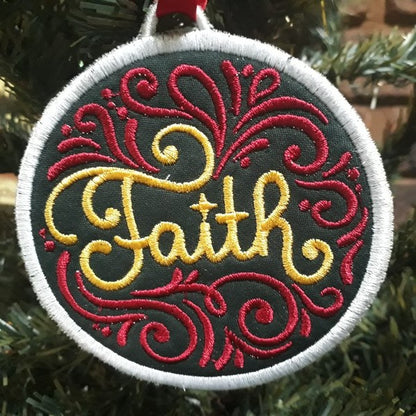 EWV249  Quilted Christmas Ornaments ITH