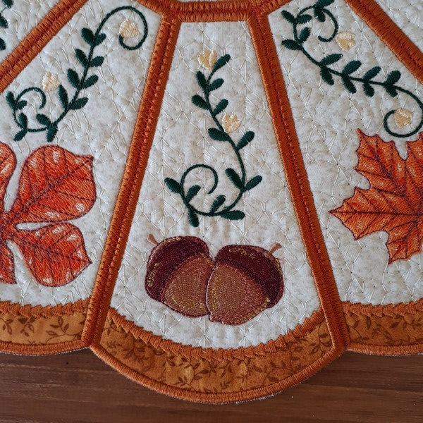 Comfy Fall Table Topper – Machine Embroidery Design | EmbWeekly