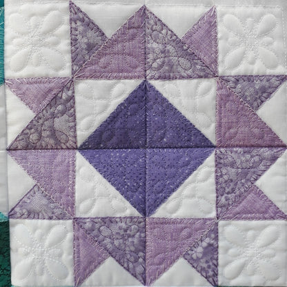 EWV311  Crown and Cube Quilt