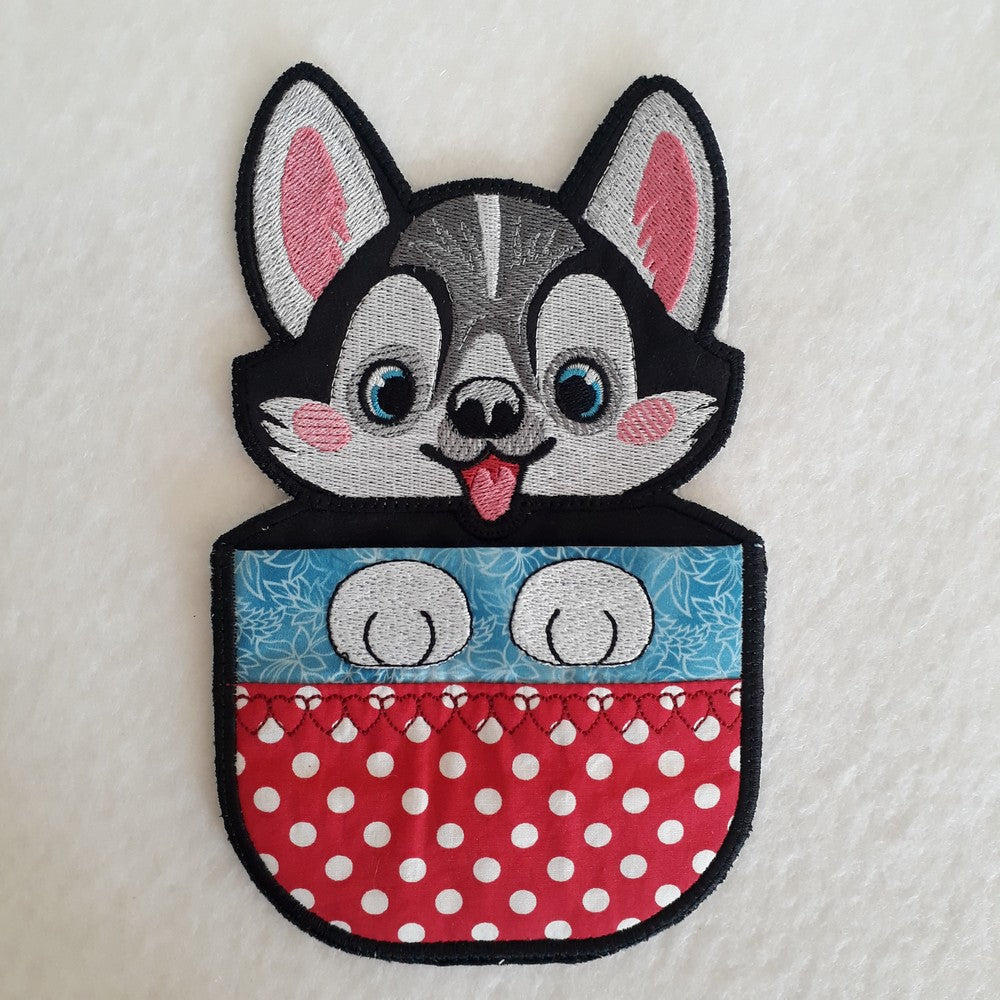EWV328 - Klee Kai Pocket Peeker