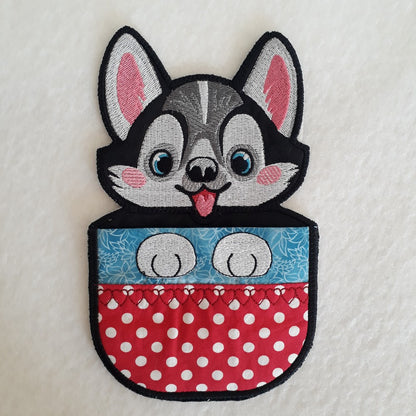 EWV328 - Klee Kai Pocket Peeker