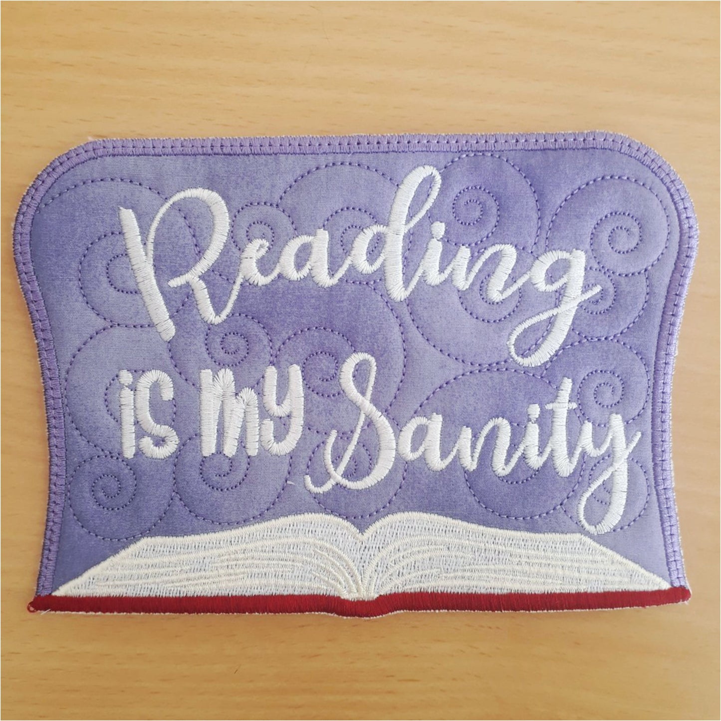 EWV329 - ITH Book Time Mug Rugs & Feather Bookmark