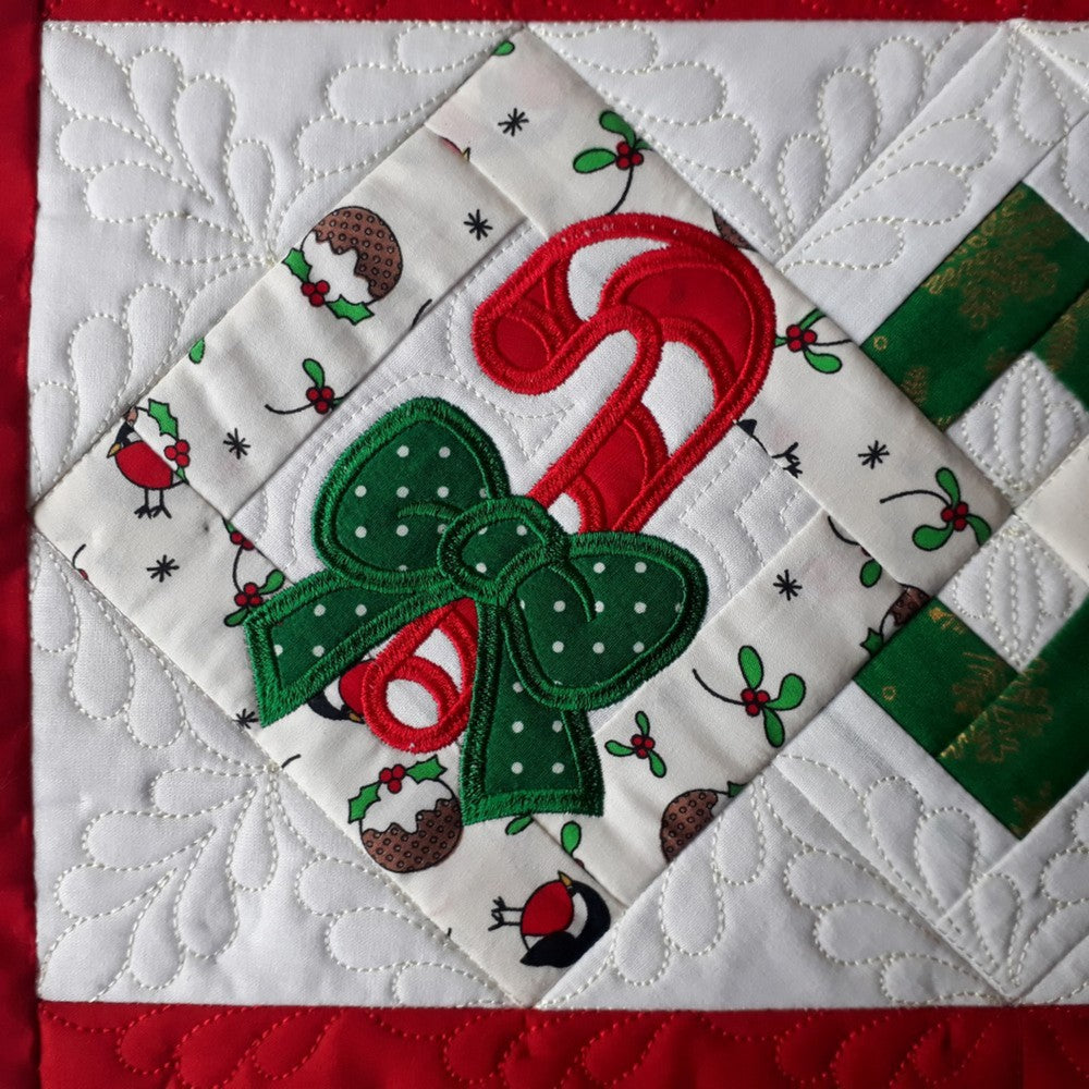 EWV340 - Candy Cane Placemat