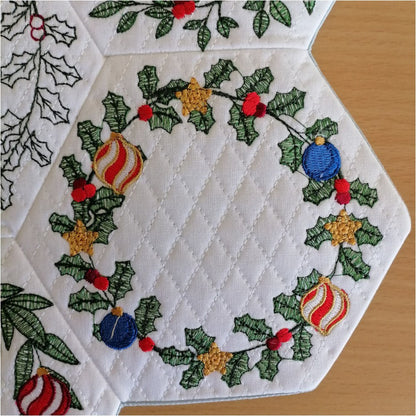 EWV364 - Christmas Wreath Hex Blocks