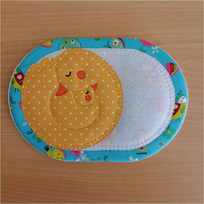 EWV366 - Hugs Mug Rugs