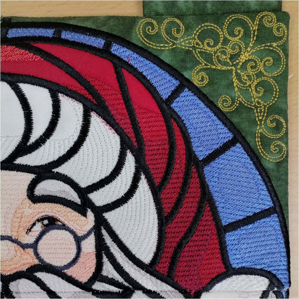 EWV367 – Stained Glass Santa Hanger