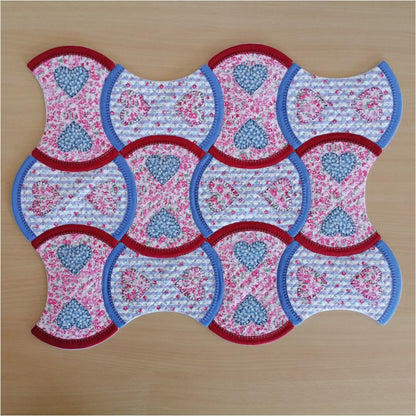 EWV368 - ITH Apple Core topper