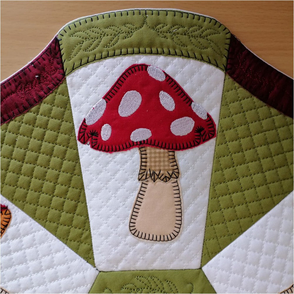 EWV369 - Mushroom Table Topper