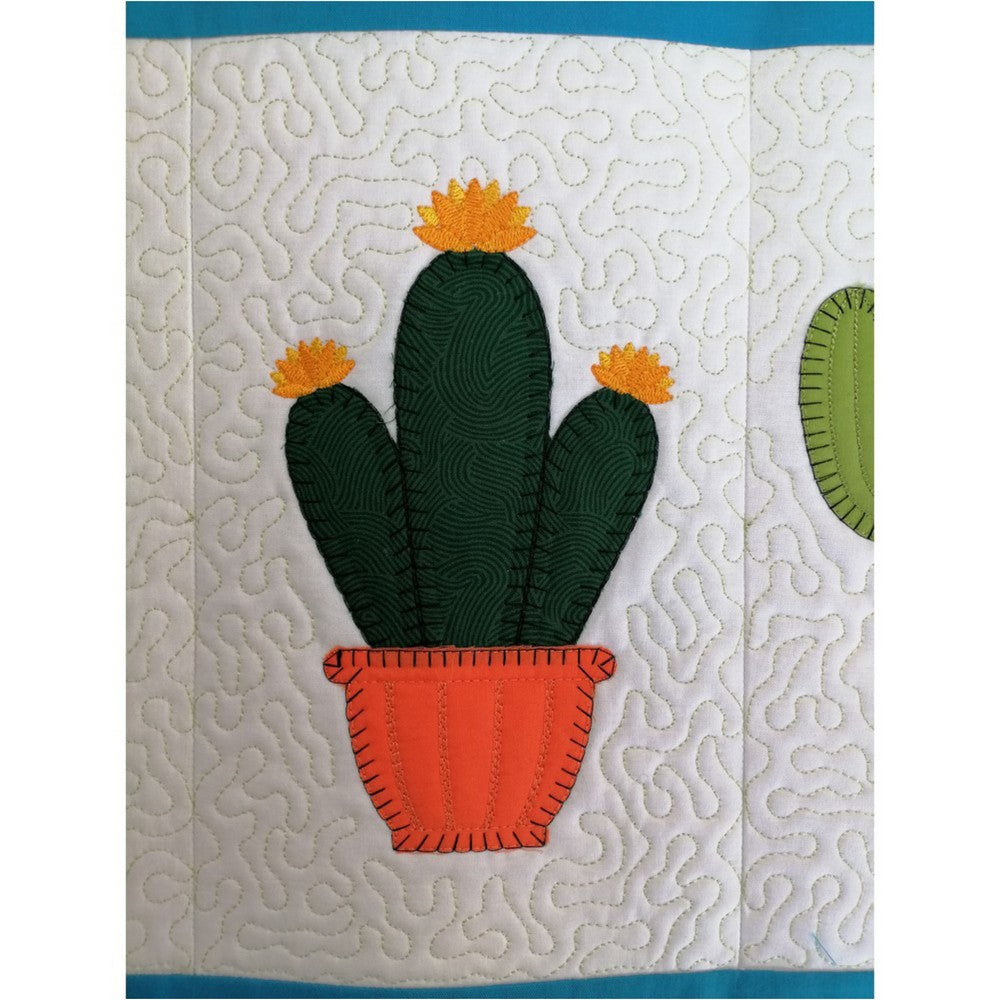 EWV379 - Cactus Table Runner