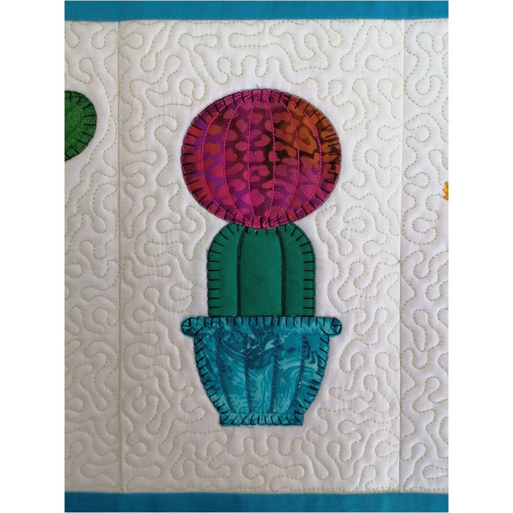 EWV379 - Cactus Table Runner