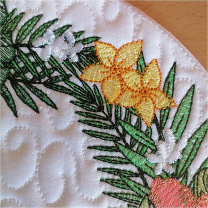 EWV389- Hibiscus Candle Mat